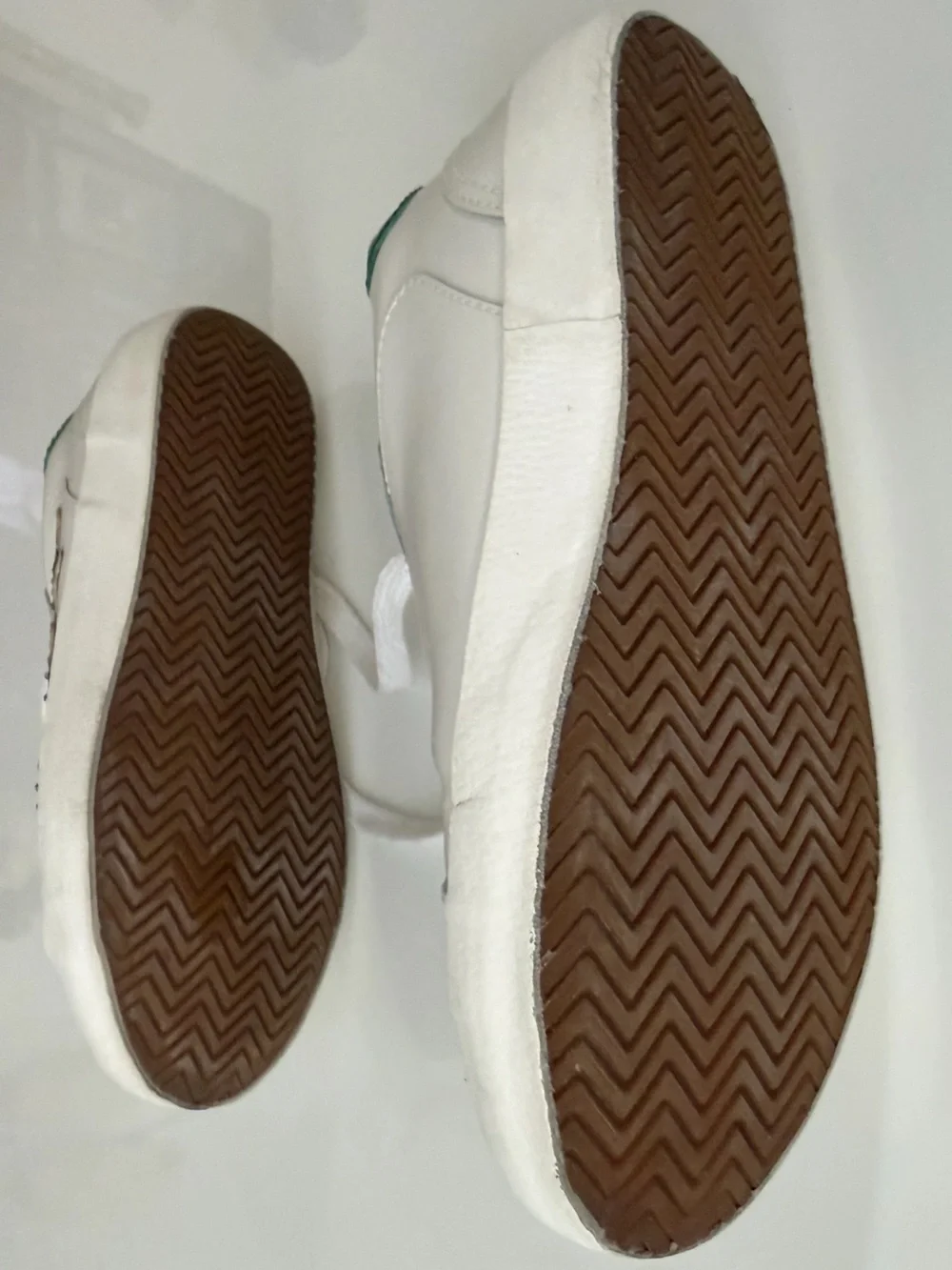Kate Spade Ace Leopard Leather Sneakers White Green Beaded Cat Shoes Sz 7 EUC